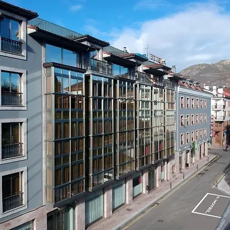 Hotel Center